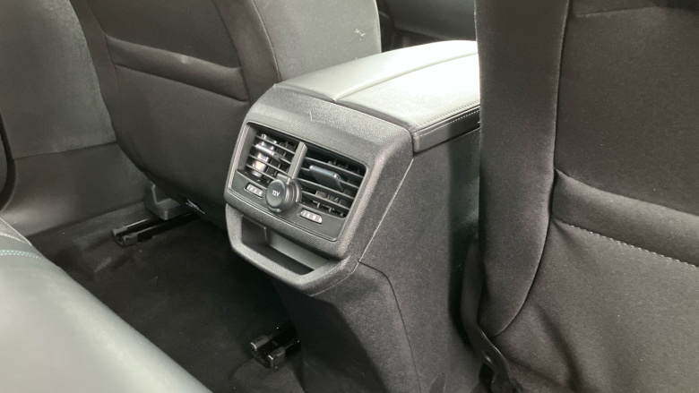 Peugeot 3008 1.6 Hybrid 225 Allure 5dr e-EAT8 Estate